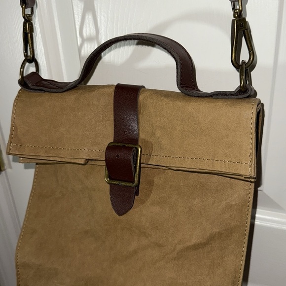 Eco-Beige Brown Leather-Trimmed Brown Paper Bag Crossbody Bag Recycled 9x11x5.5 - Picture 4 of 11